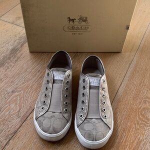 Coach Barrett Signature Canvas Slip On Sneakers Gray Silver Size 8 with Box